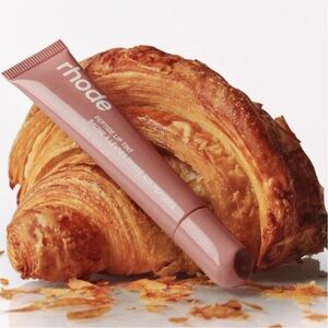 NEW✅Rhode Toast Lip Tint